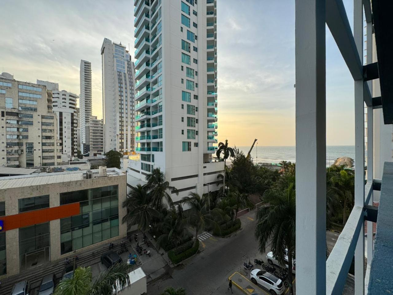 Portofino Cartagena Bocagrande By Icdi Apartment Exterior photo
